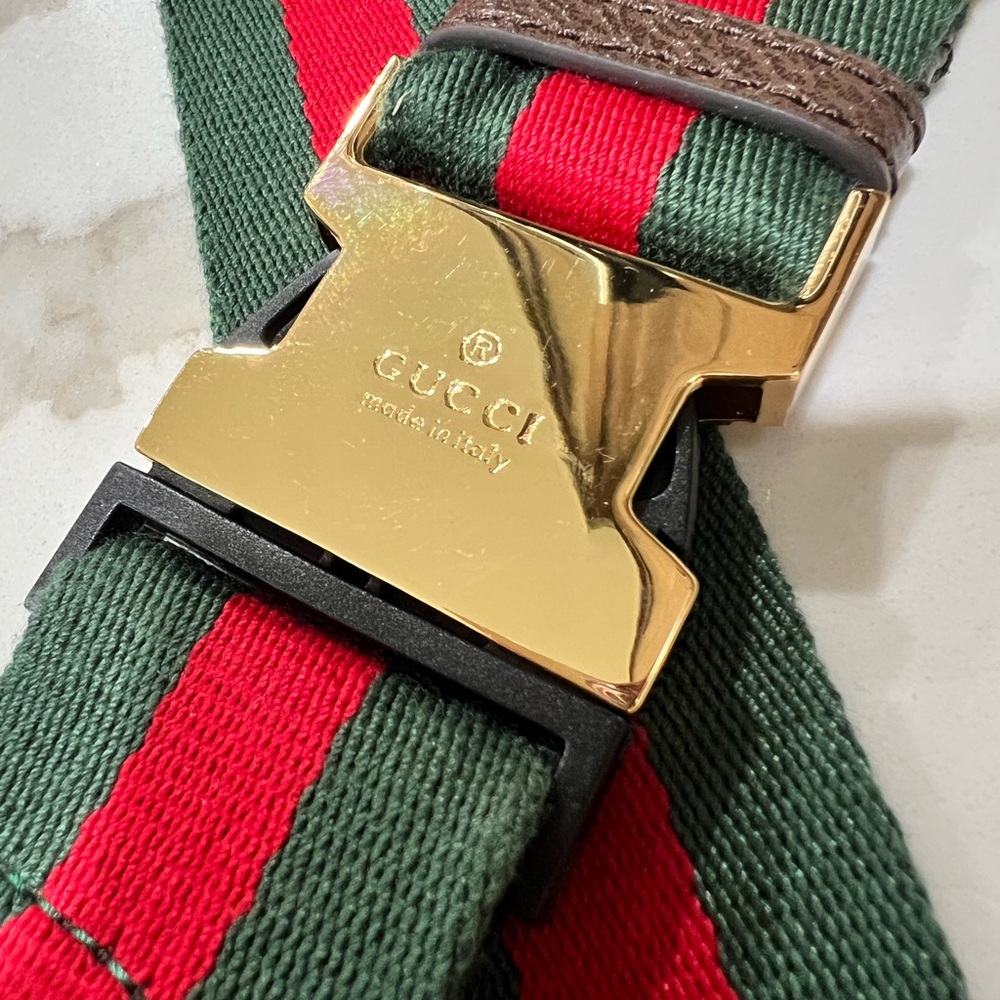 Gucci GG Supreme Crossbody Bag in Beige/Brown with Green-Red Web - Picture 8 of 13